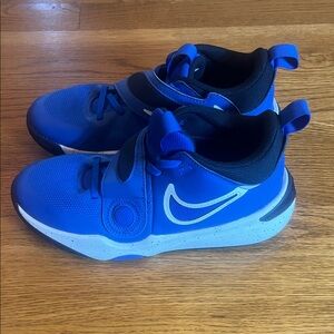 Nike Kids Basketball shoes  size 5Y